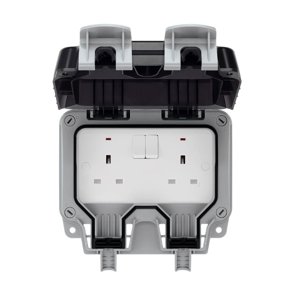 13A Outdoor IP66 Weatherproof Double Switched Wall Socket