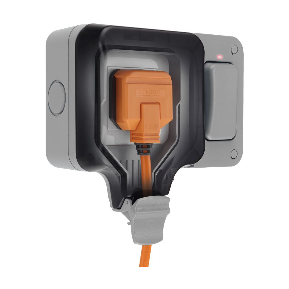 13A Outdoor IP66 Weatherproof Single Socket with External Switch