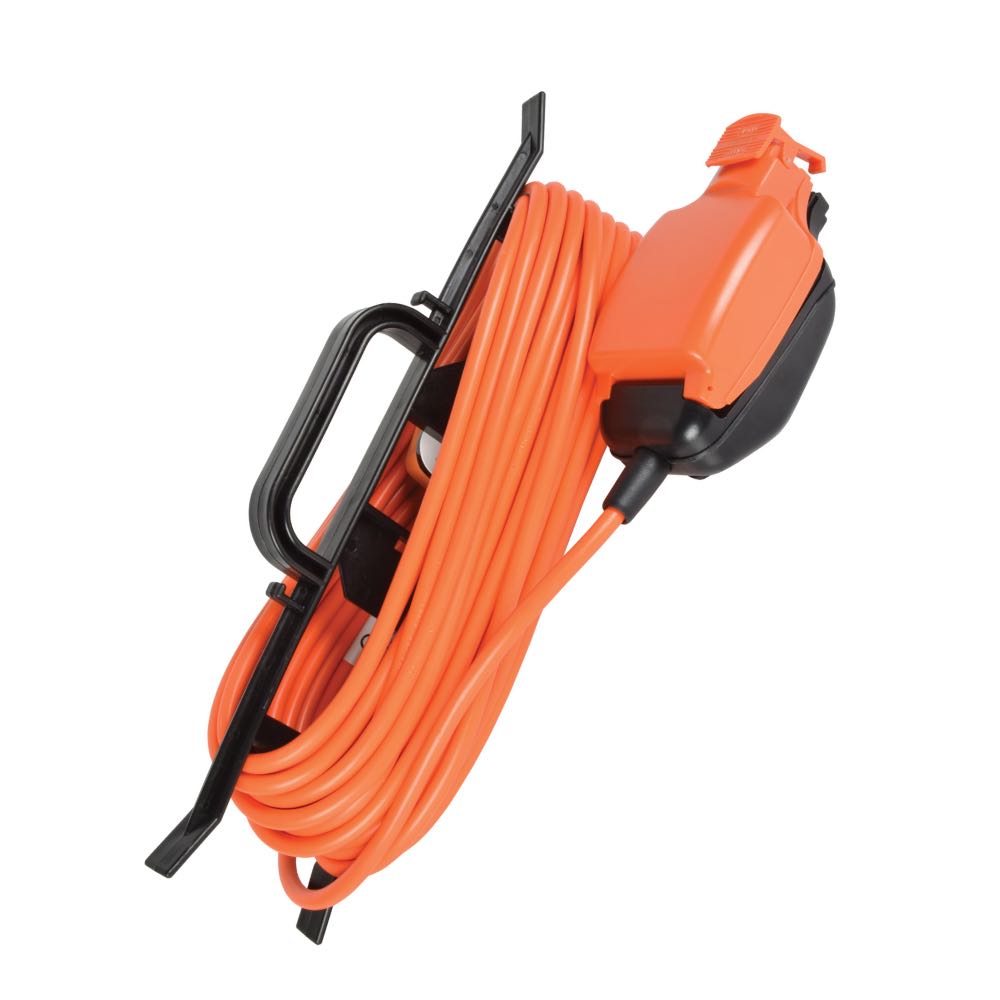 5m Weatherproof Outdoor Extension Cable with 1 Splashproof Socket