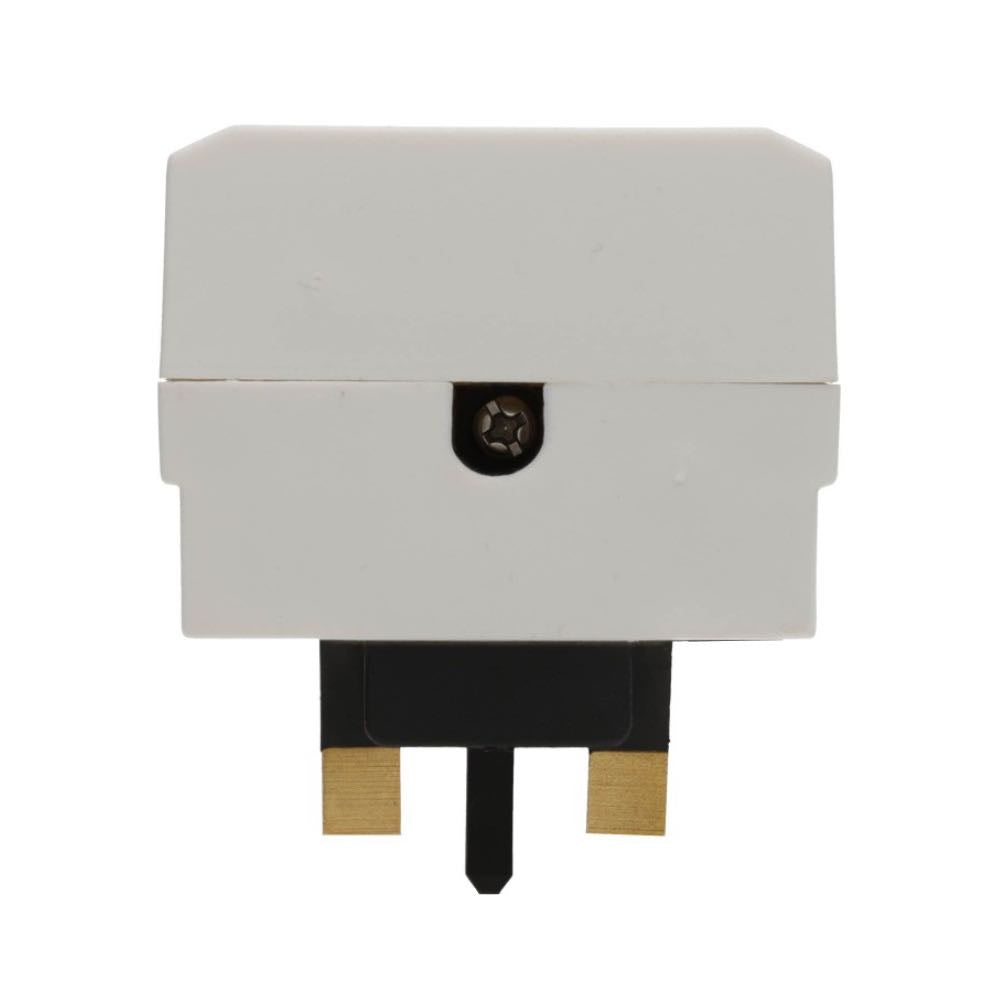 Euro to UK Power Supply Adapter Plug – 3A Fused Converter