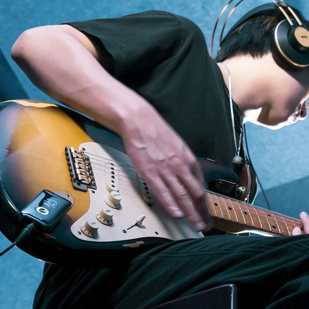 NUX Mighty USB Rechargeable Plug Guitar & Bass Headphone Amplifier with Bluetooth